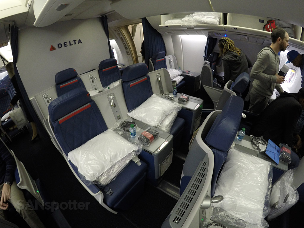 delta 767 business class seats
