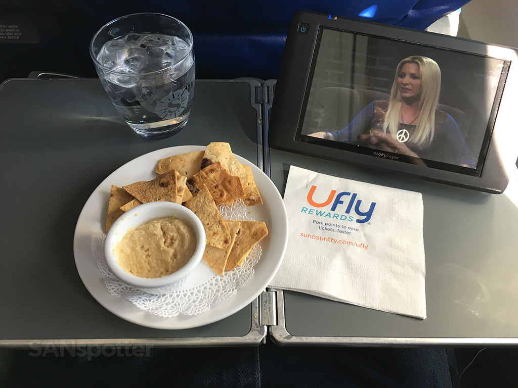sun country first class snack