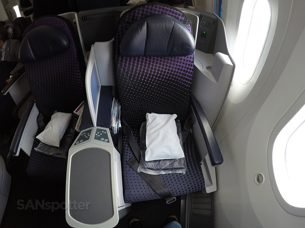 seat 3A aeromexico business class seat