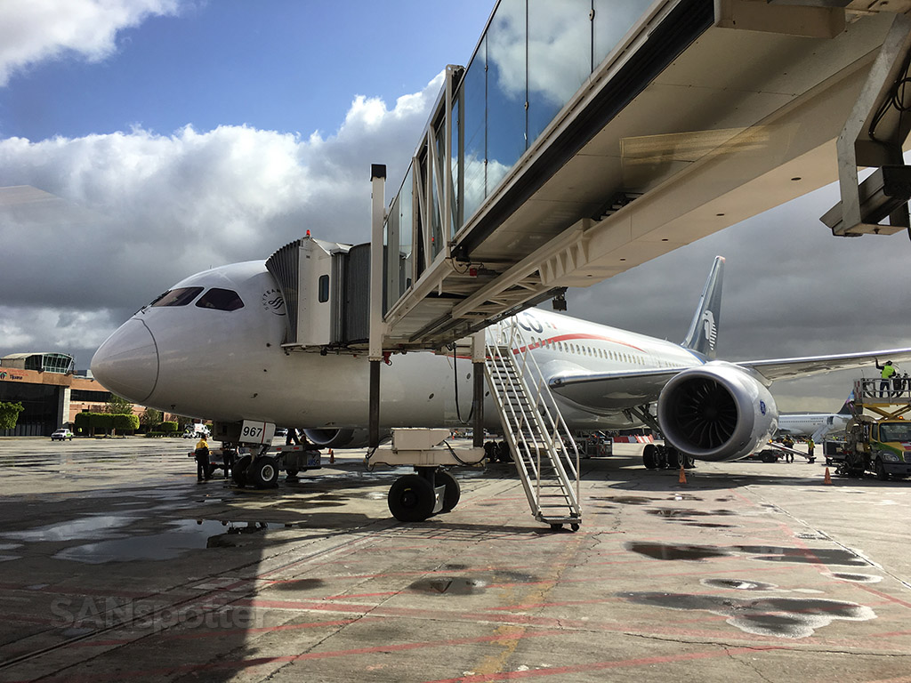 aeromexico 787 tijuana airport