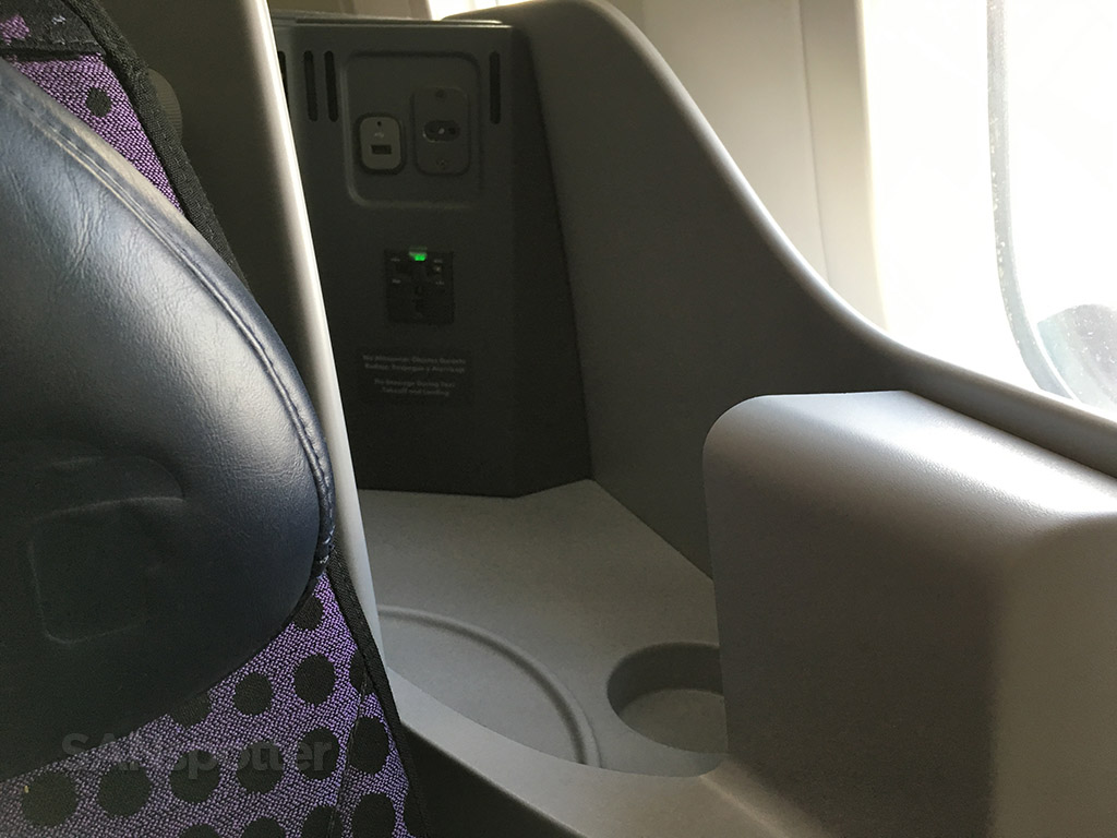 usb power ports in seat