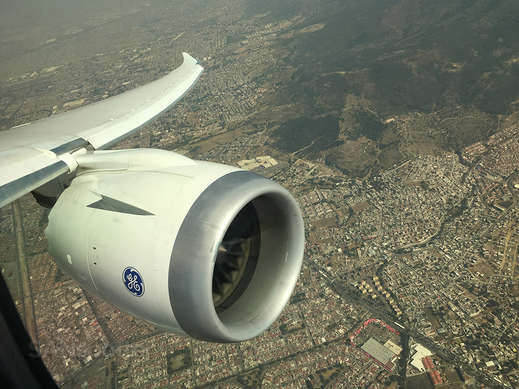 787 over mexico city