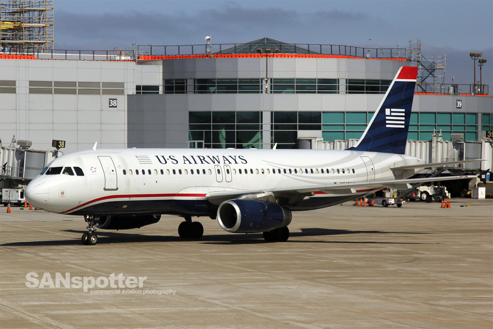 USAirways A320 in San Diego as seen from Terminal 2 East