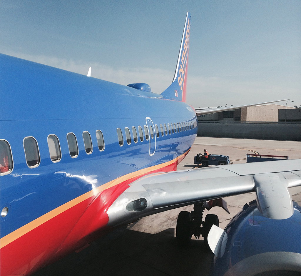 southwest airlines 737-700