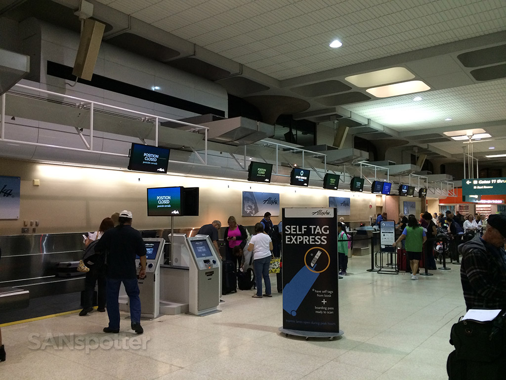 checkin counter for Alaska Airlines at san diego airport