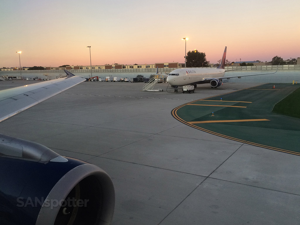 Delta Airlines 737-800 parked at SAN