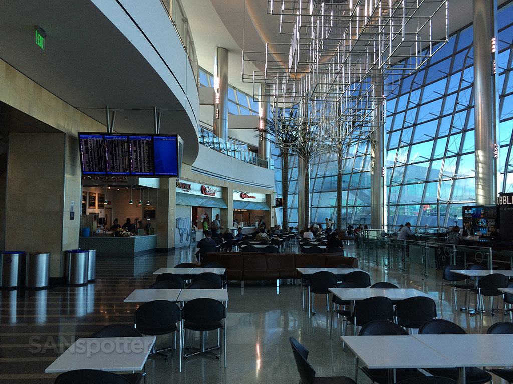 SAN terminal 2 west food court