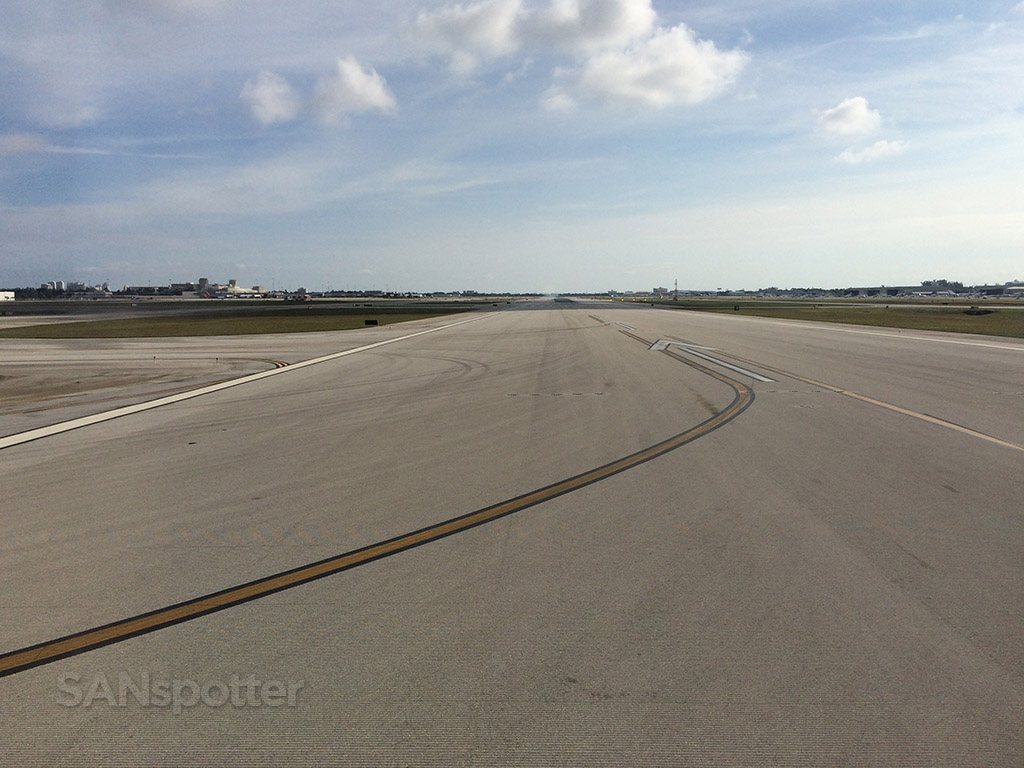 runway 10 at PBI