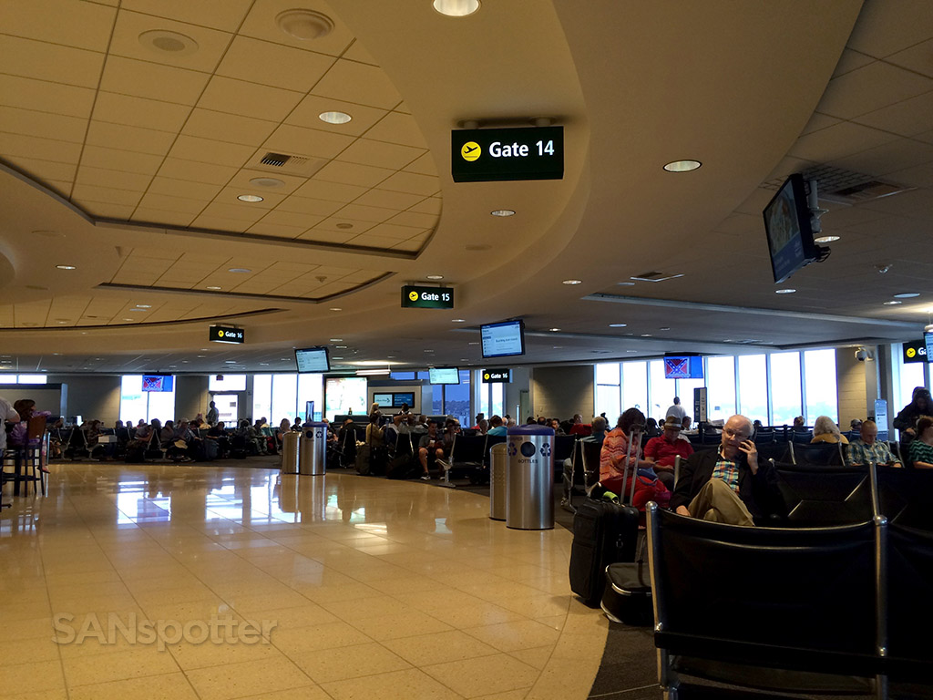 circle of death terminal 1 san diego airport