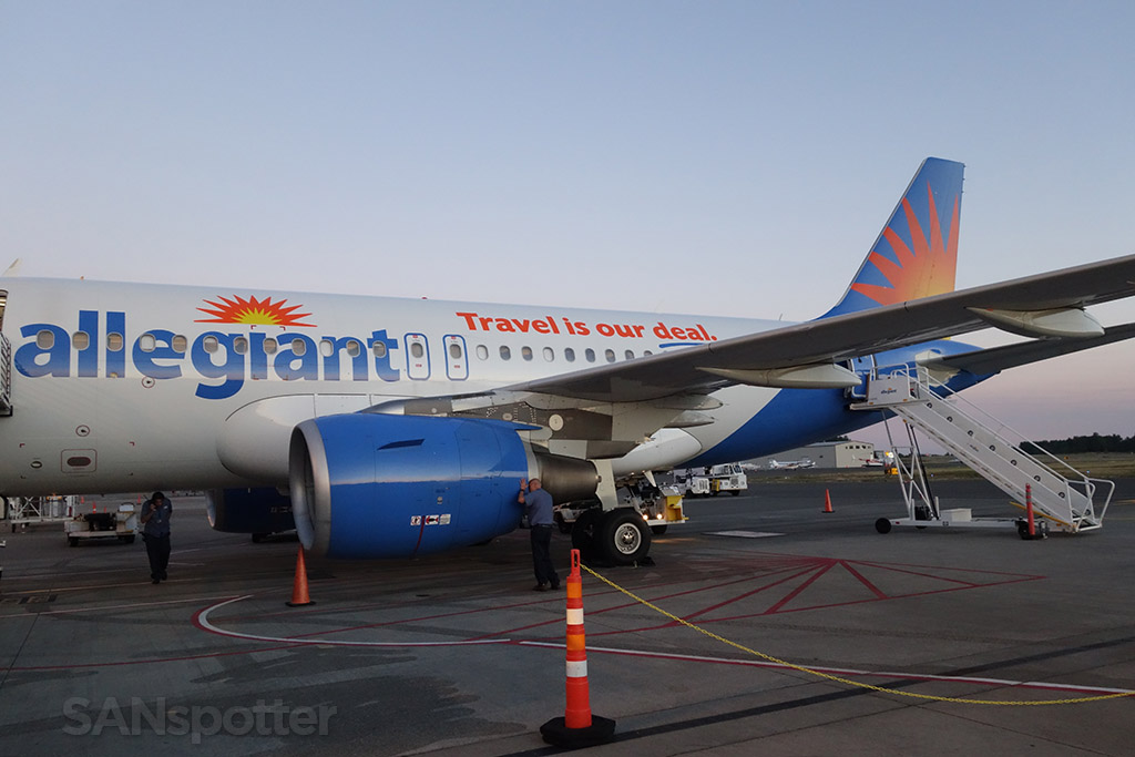 deplaning at bellingham airport