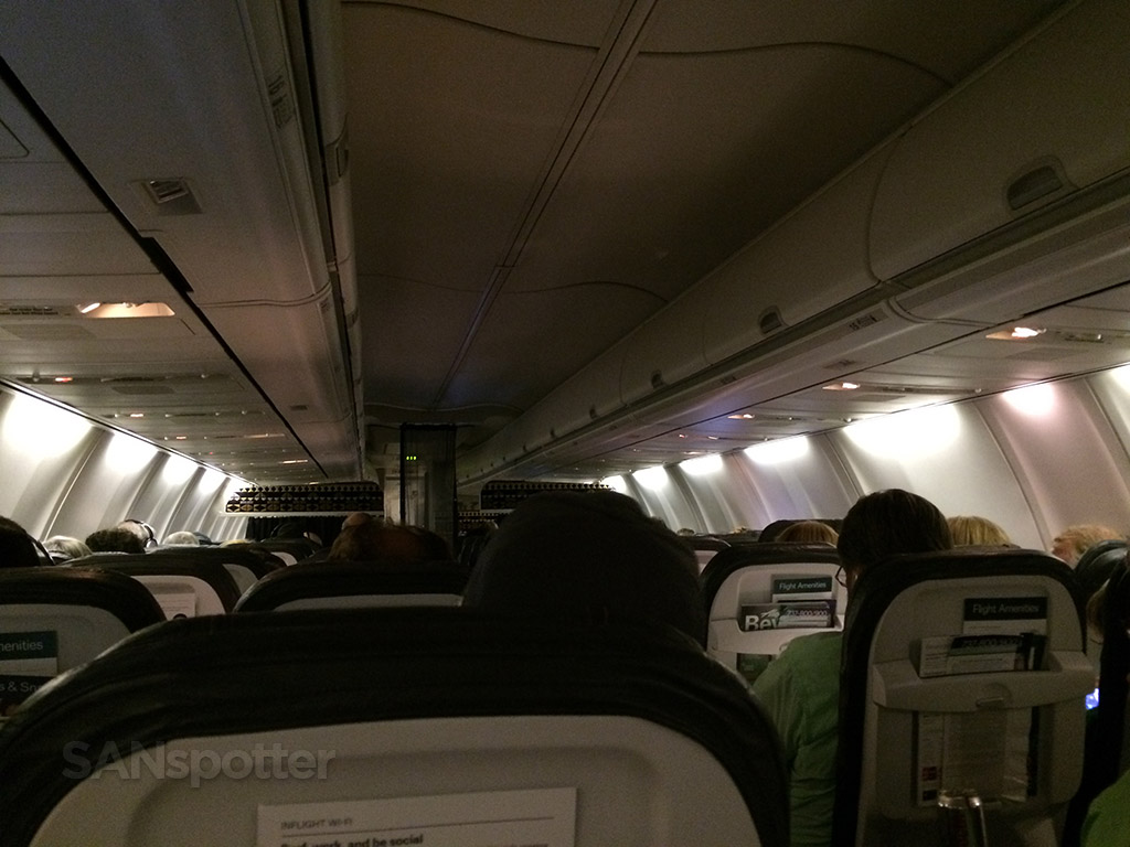 737-800 interior in flight