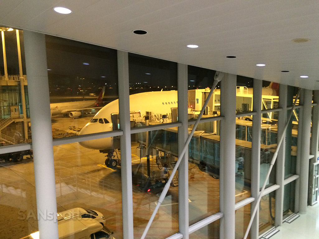 boarding asiana A380 HL7626