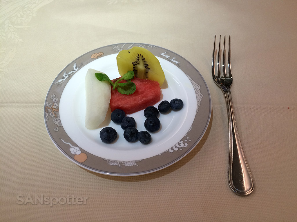 asiana business class dinner fruit plate