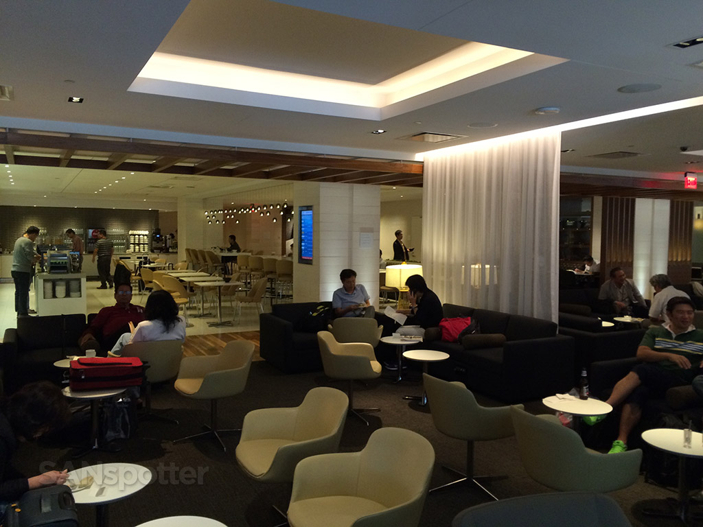 lax business class lounge