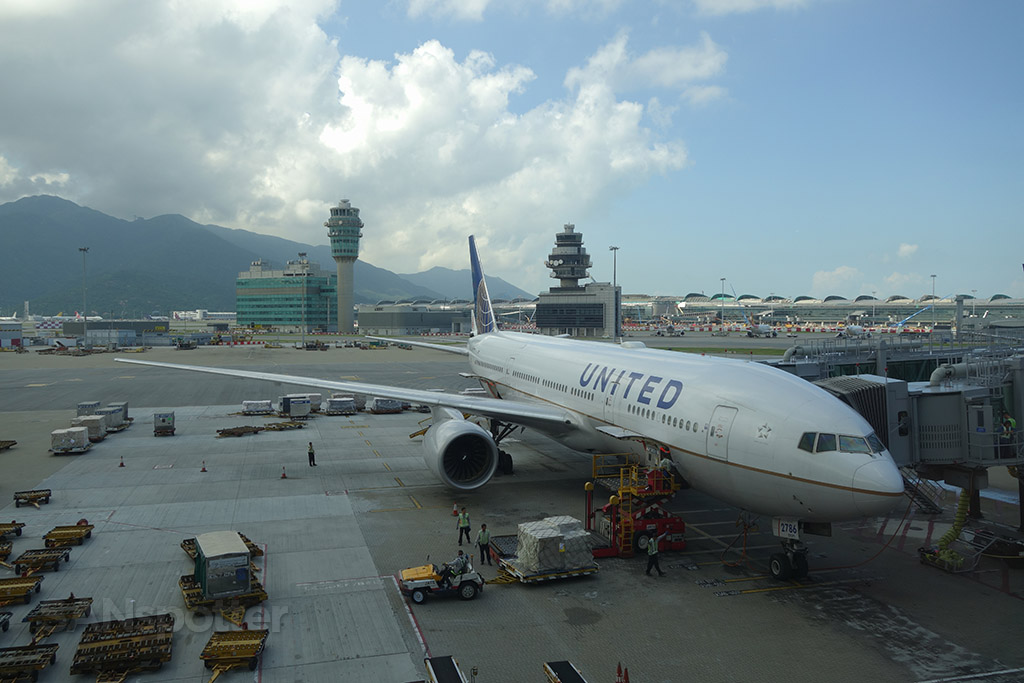 UA 777-200 hong kong