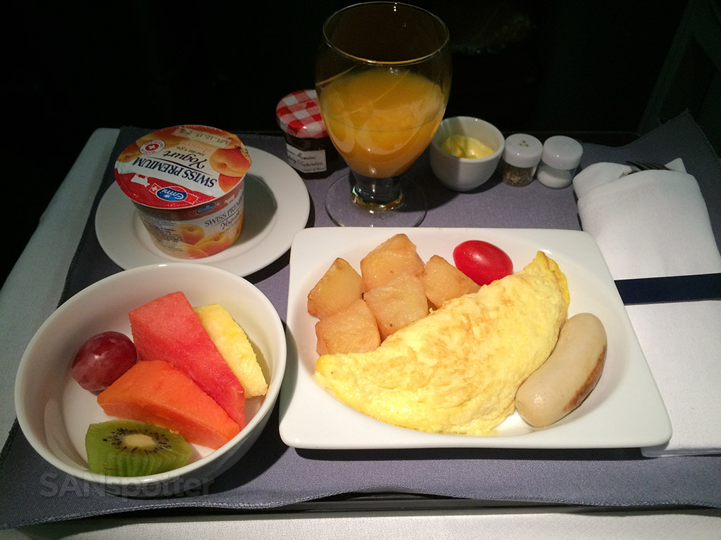 united airlines BusinessFirst breakfast