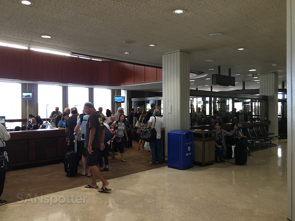 honolulu airport gate