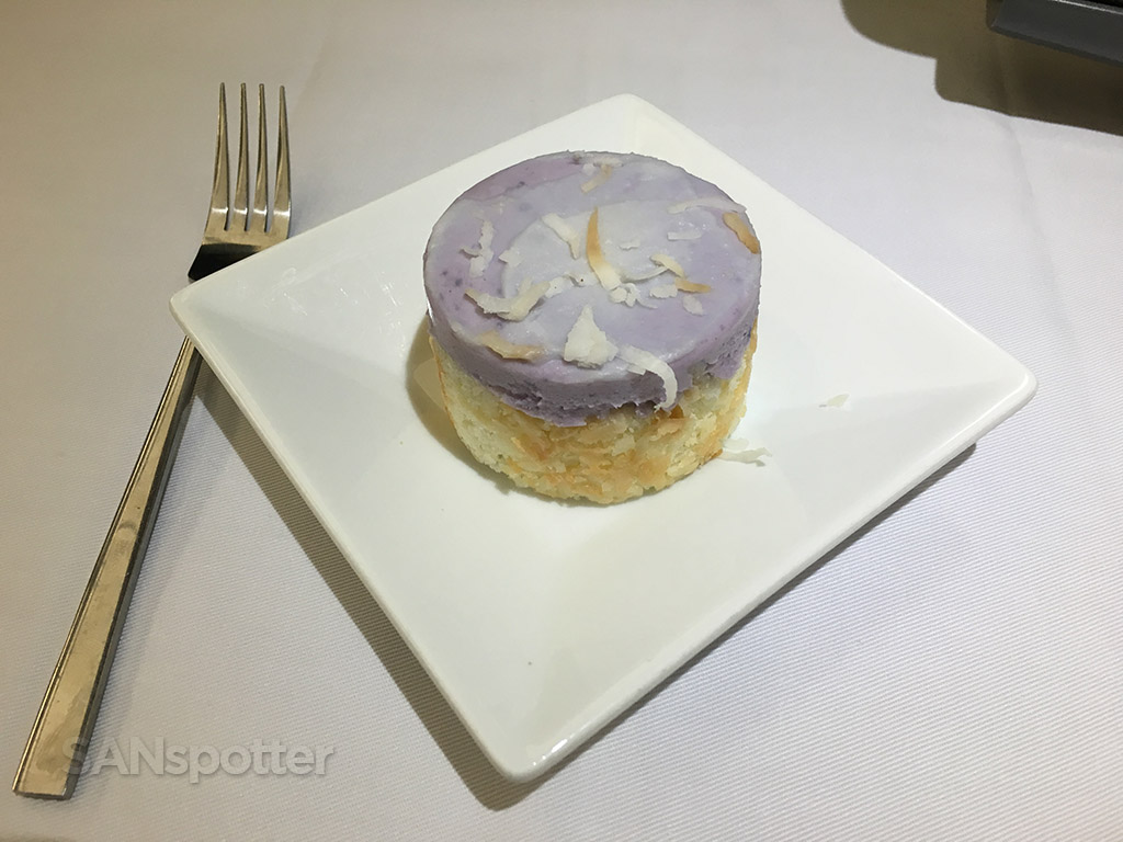 Hawaiian airlines first class dessert