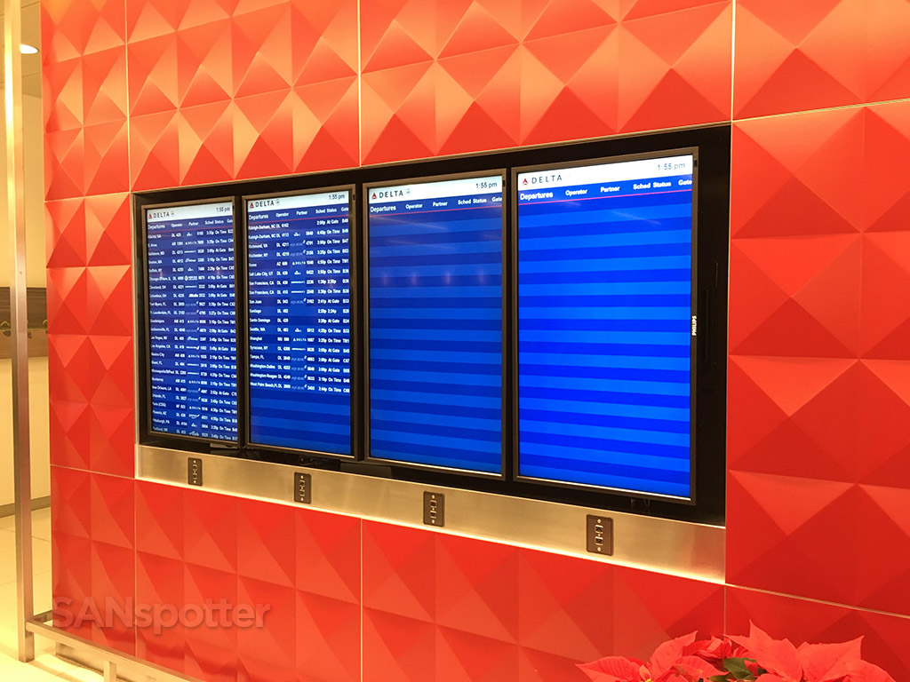 flight information display wall