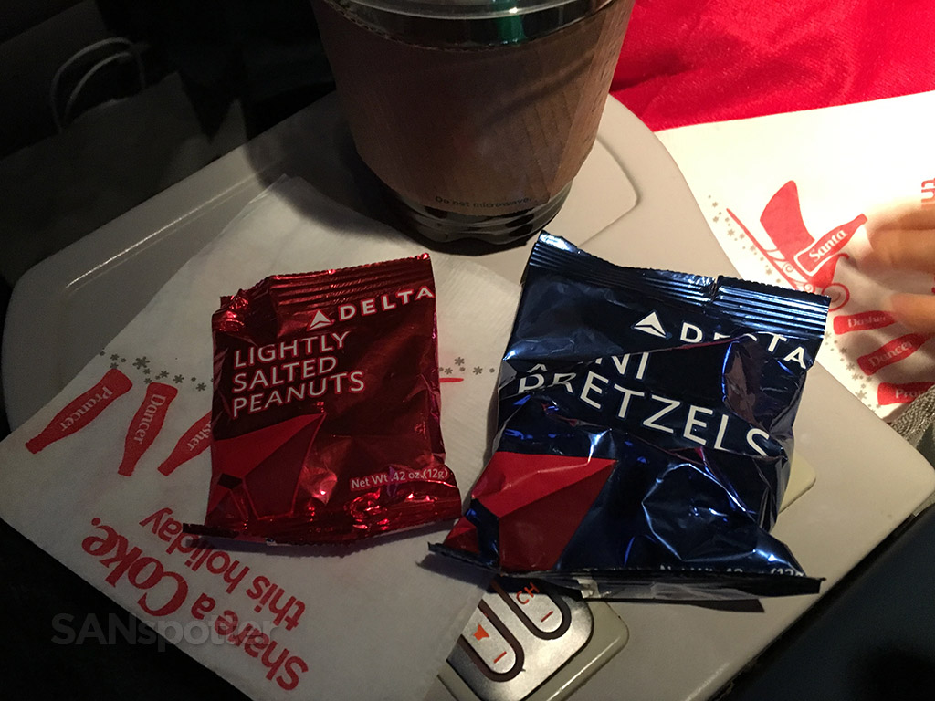 delta airlines first class snack basket