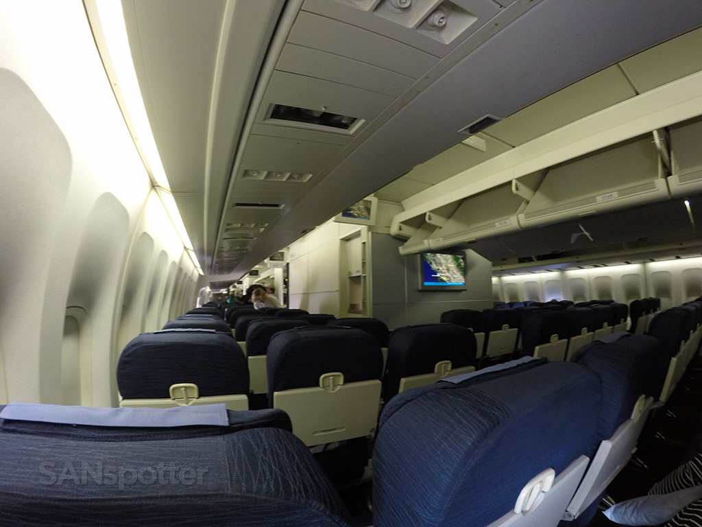 United airlines 747-400 economy cabin rear section