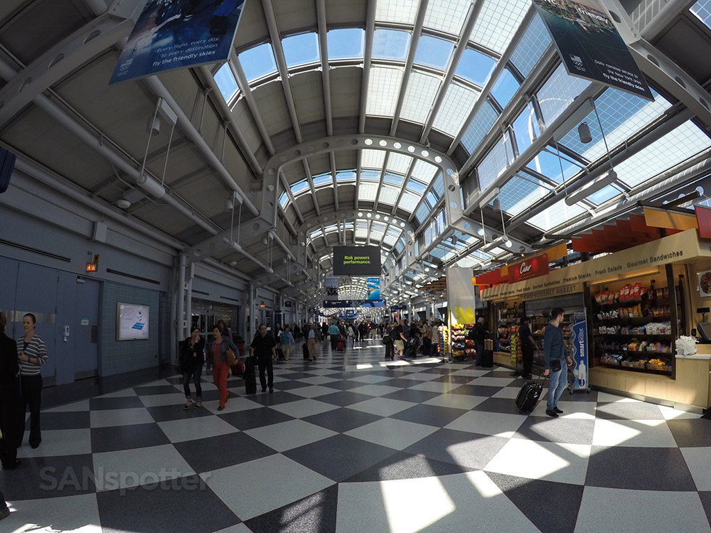 united airlines c concourse chicago O'hare ORD