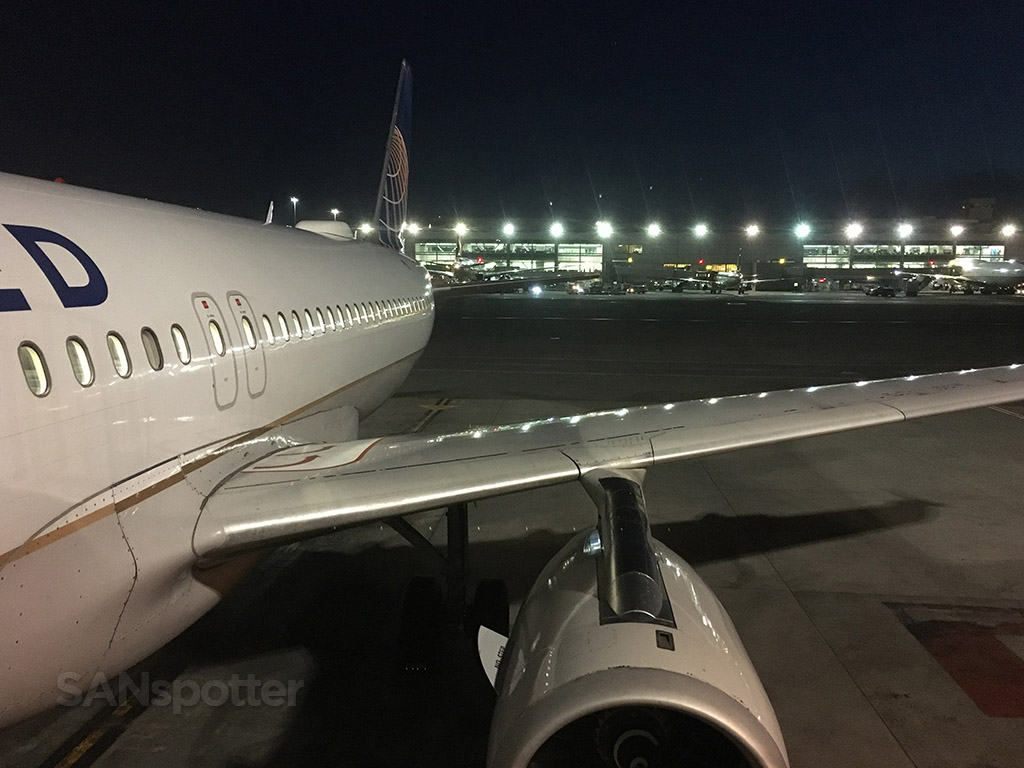 united airlines a320 san francisco airport