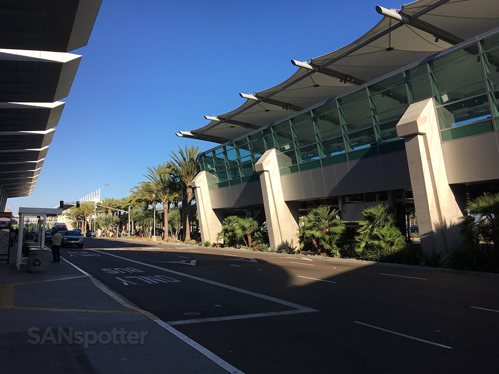 san diego airport arrivals level