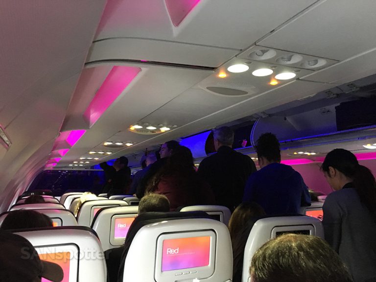 deplaning virgin america a320