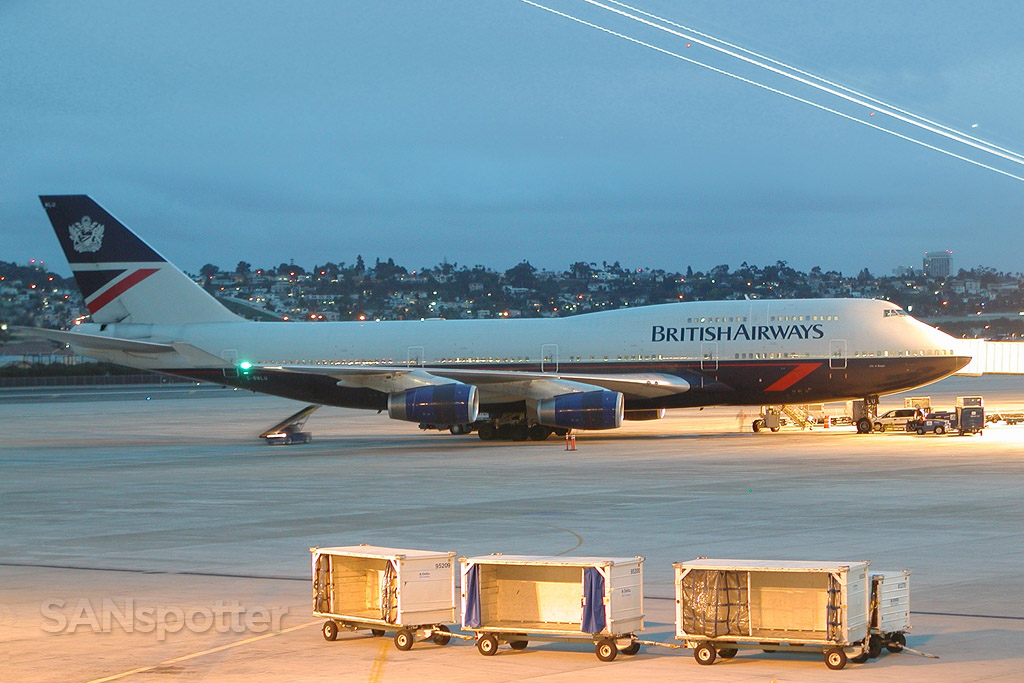 british airways 747-400 SAN G-BNLU