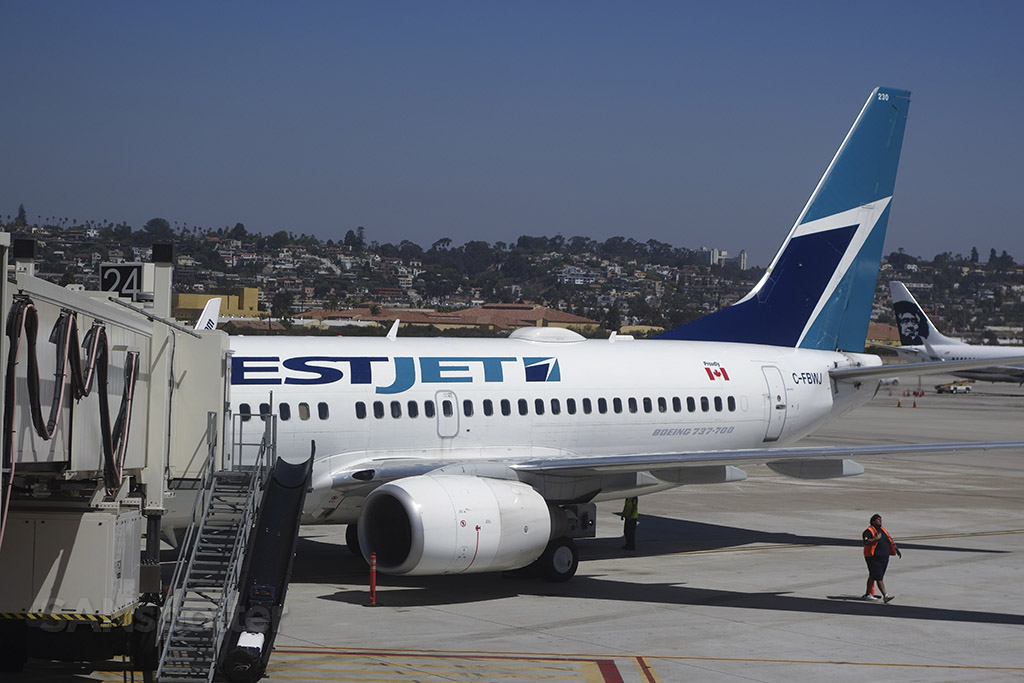 WestJet 737-700 main cabin (economy class) SAN-YYC – SANspotter