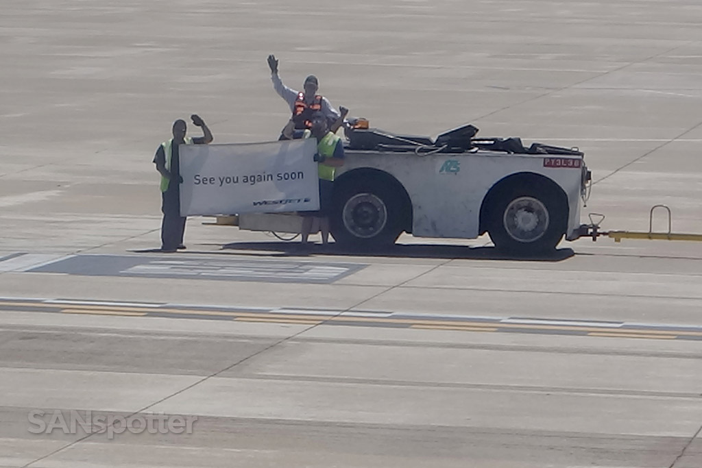 WestJet 737-700 main cabin (economy class) SAN-YYC – SANspotter