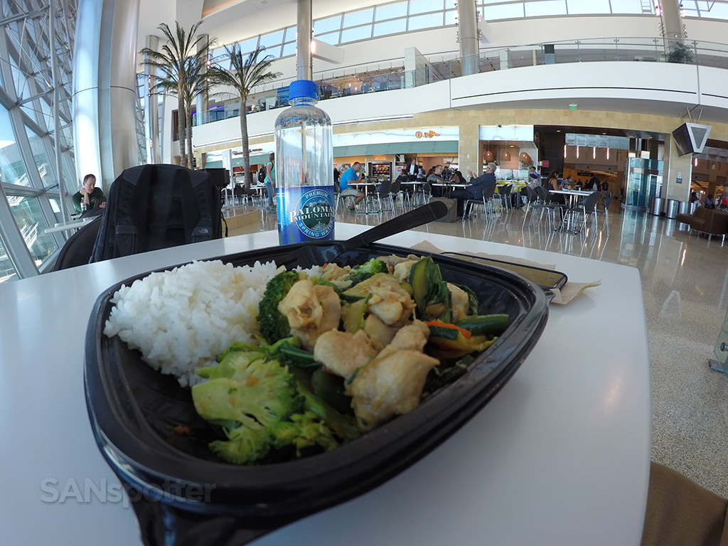 lunch san diego airport