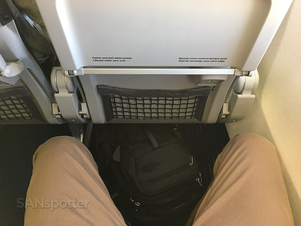 WestJet 737-700 main cabin (economy class) SAN-YYC – SANspotter