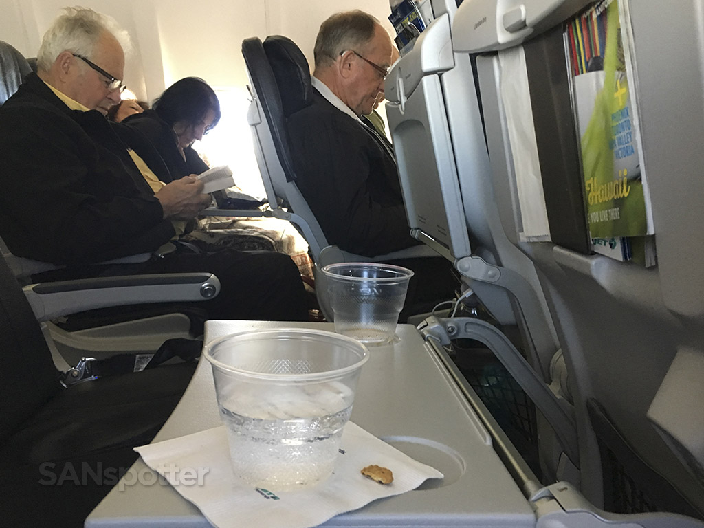 WestJet 737-700 main cabin (economy class) SAN-YYC – SANspotter