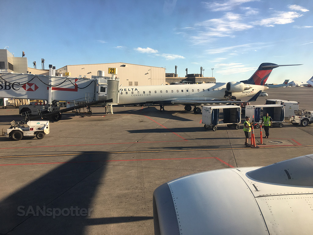 WestJet 737-700 main cabin (economy class) SAN-YYC – SANspotter