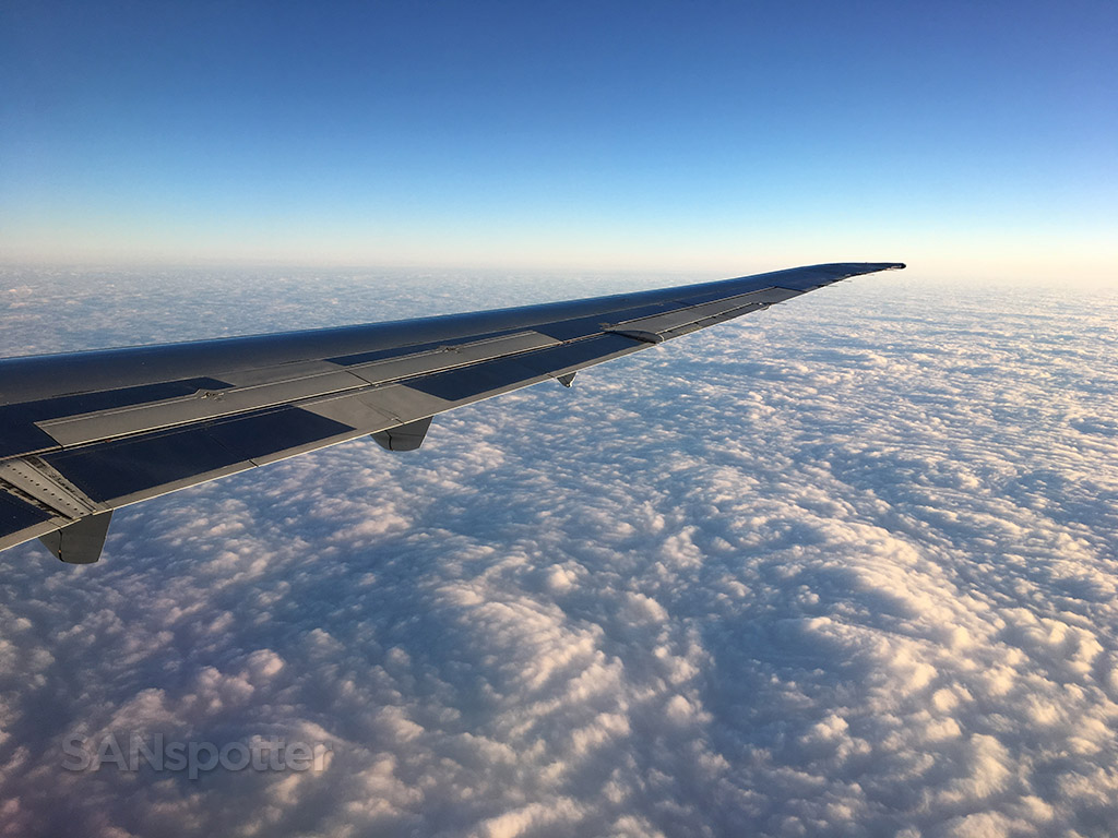 American Airlines MD-83 wing