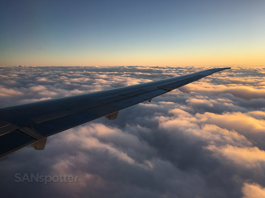 American Airlines MD-83 wing