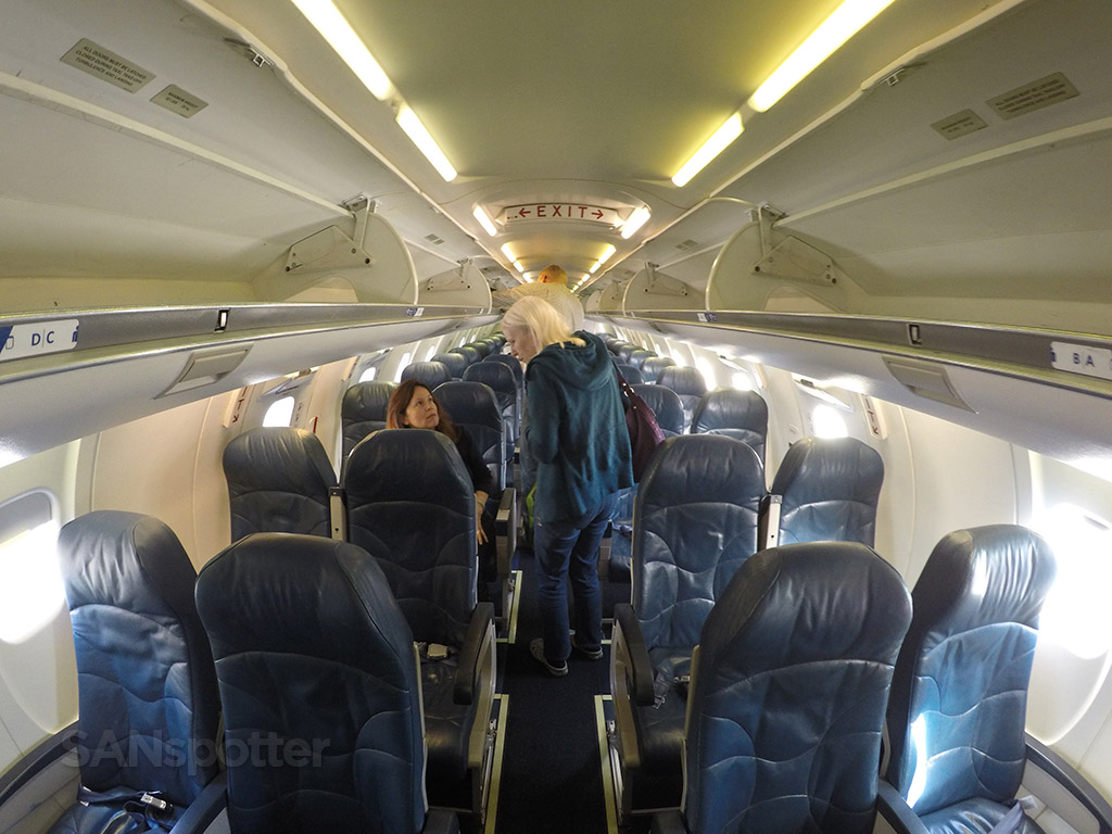 Delta Connection CRJ-900 economy class