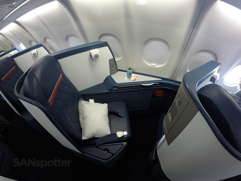 Delta One A330-300 seat