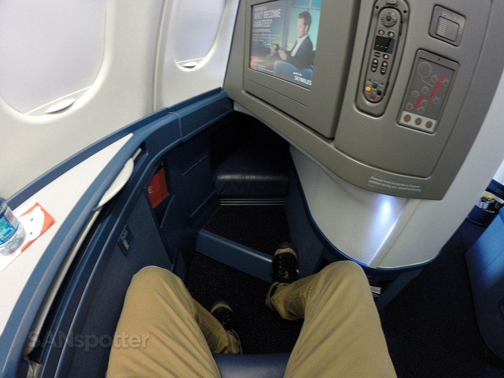 Delta One A330-300 leg room
