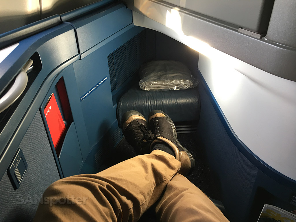 Delta One leg room A330-300