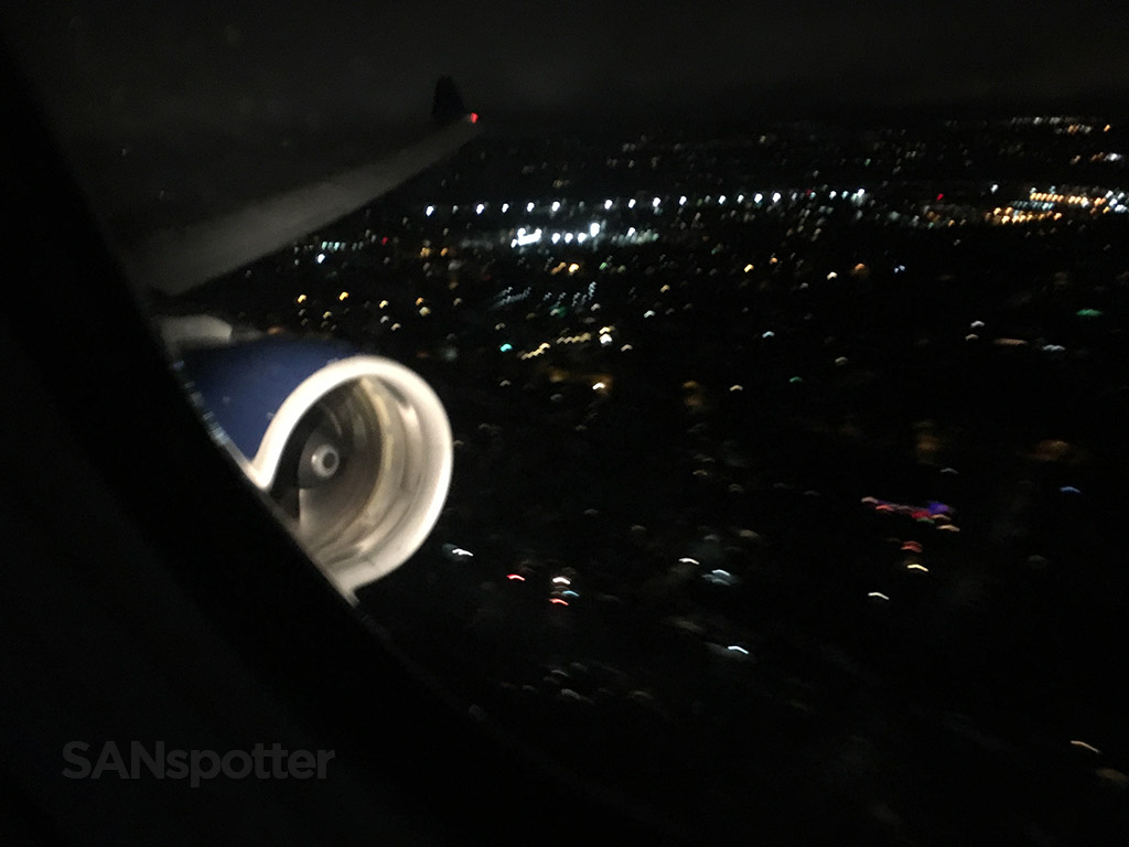landing at SEA delta A330-300