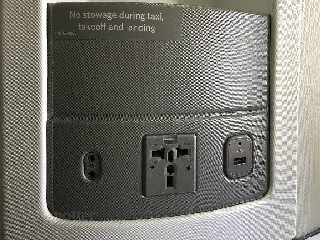 delta one power and usb outlet