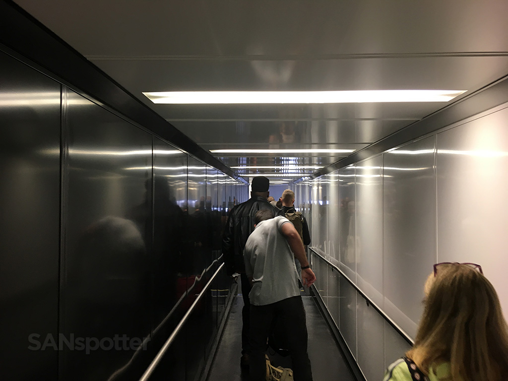 gate 48 jetbridge san diego airport