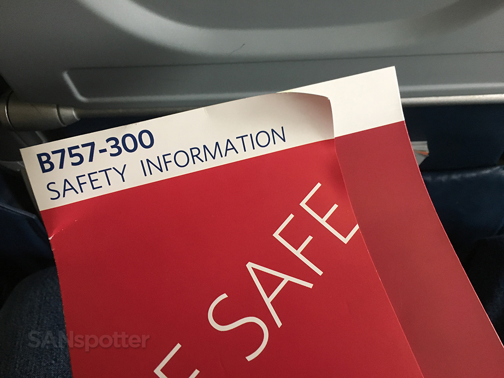 delta 757-300 safety card