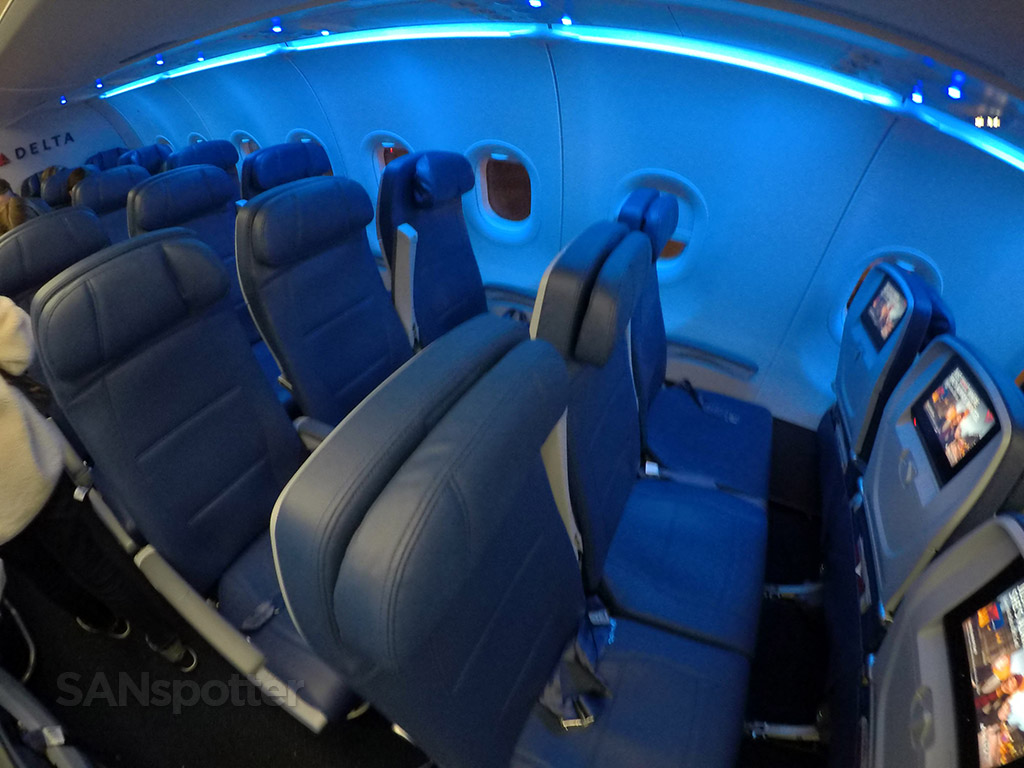 Delta Air Lines A321 economy class seats