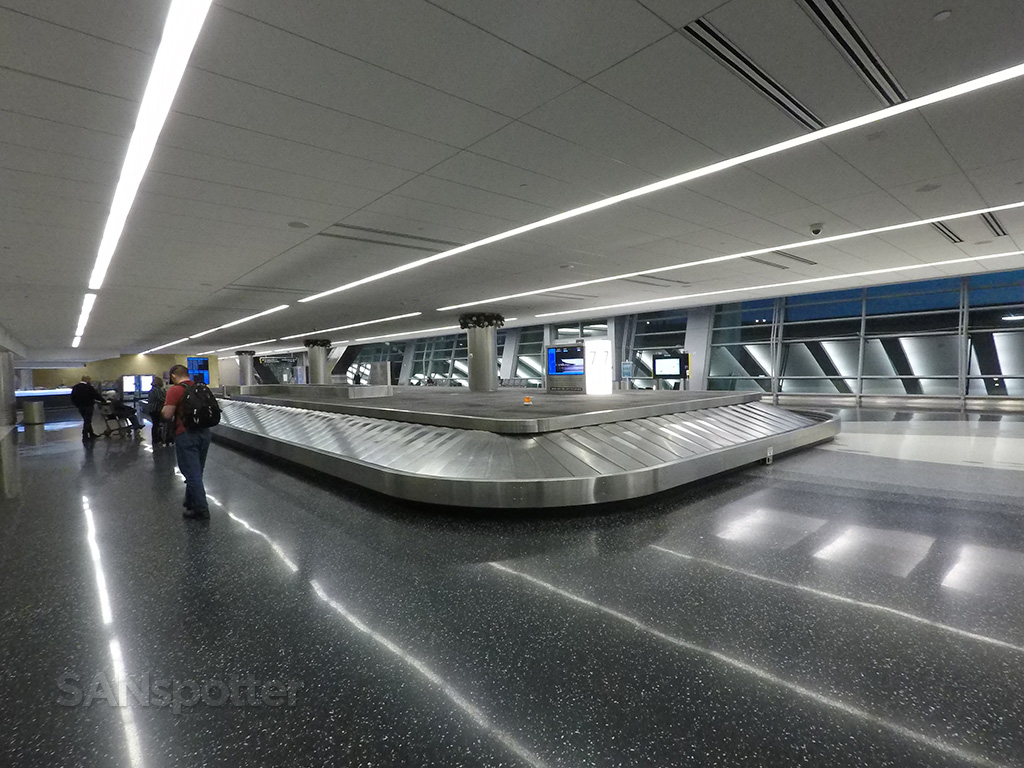 Delta Air Lines baggage claim san diego airport