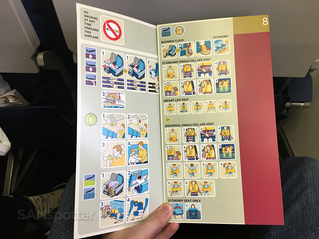 Delta 767-400 safety card