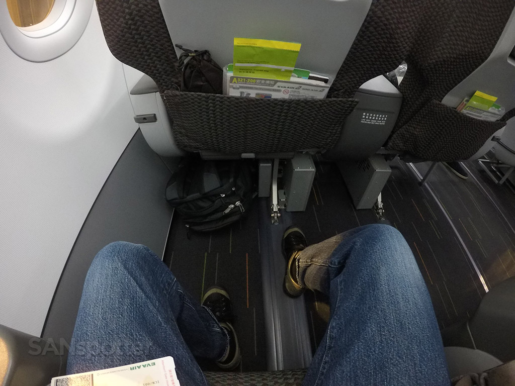 EVA Air A321 business class seat pitch